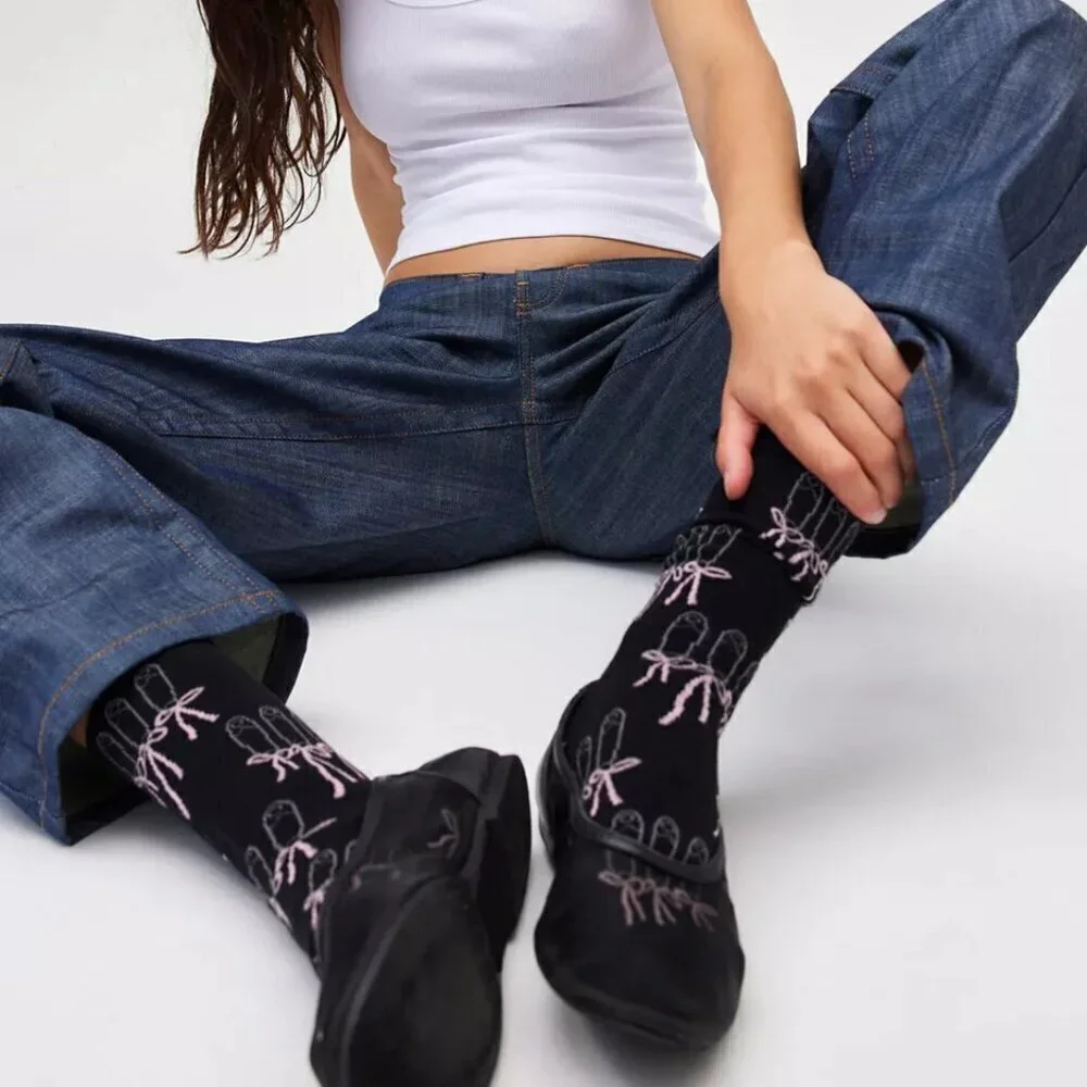 NWT Urban Outfitters Ballet Slipper Black Crew Socks